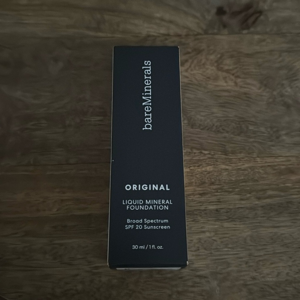 Bare Minerals Liquid Mineral Foundation